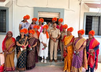 सांगोला पोलीस ठाण्यात आंतरराष्ट्रीय महिला दिन उत्साहात साजरा
