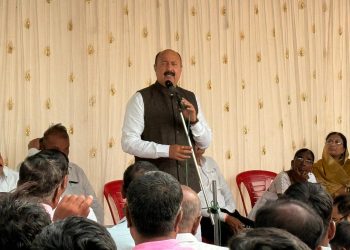 कार्यकर्त्यांनी खचून न जाता जोमाने कामाला लागावे ; दिपकआबा साळुंखे पाटील यांचा निर्धार